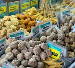 Berbagai pilihan macam bakso di Bakso de Stadion Kota Batu. foto: instagram bakso_destadion