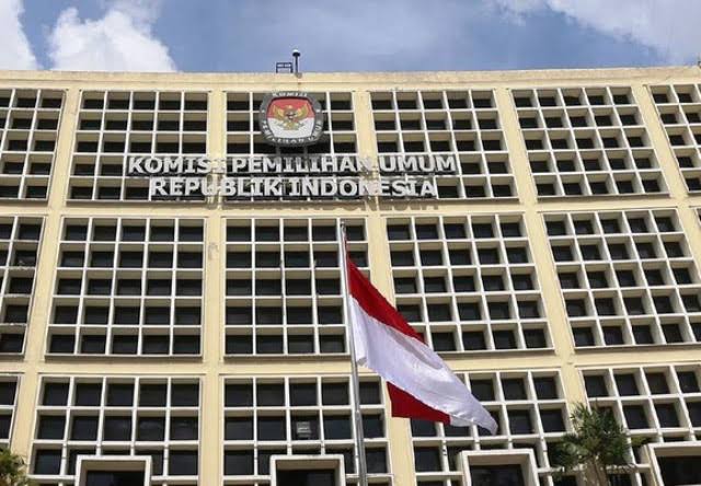 Dalam suasana penuh ketidakpastian, Komisi Pemilihan Umum (KPU) RI menghadapi kekosongan jabatan setelah pemecatan mendalam Hasyim Asy'ari dari posisi Ketua KPU. Foto: KPU.go.id