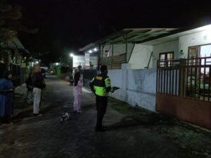 Kepolisian Resor Malang tengah menyelidiki kasus pencurian kendaraan bermotor (curanmor) yang terekam CCTV di Kecamatan Singosari, Kabupaten Malang. Foto: Humas Polri