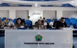 Dalam Rapat Koordinasi Tim Pengendalian Inflasi Daerah (Rakor TPID) Nasional yang digelar secara daring dari Jakarta pada Senin (29/7). Foto: Pemkot Malang