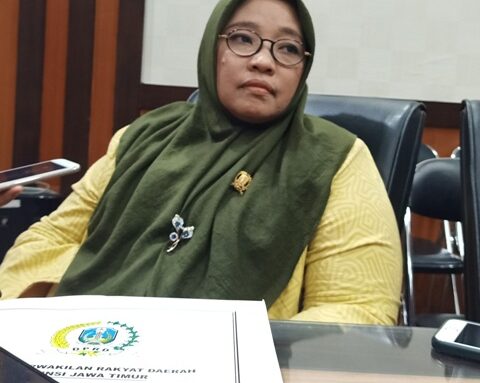 Komisi E Dewan Perwakilan Rakyat Daerah (DPRD) Jawa Timur mempertanyakan alasan dahulu terkait rencana penghapusan jurusan IPA, IPS dan Bahasa di SMA sederajat oleh Kementerian Pendidikan, Kebudayaan, Riset, dan Teknologi (Kemendikbudristek). Foto: Diskominfo Jatimprov