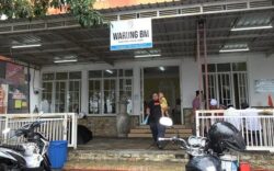 Pondok Pesantren Bahrul Maghfiroh yang berada di Jalan Joyo Agung No. 2 Kota Malang kini menambah unit usaha baru berupa warung yang diberi nama Warung BM