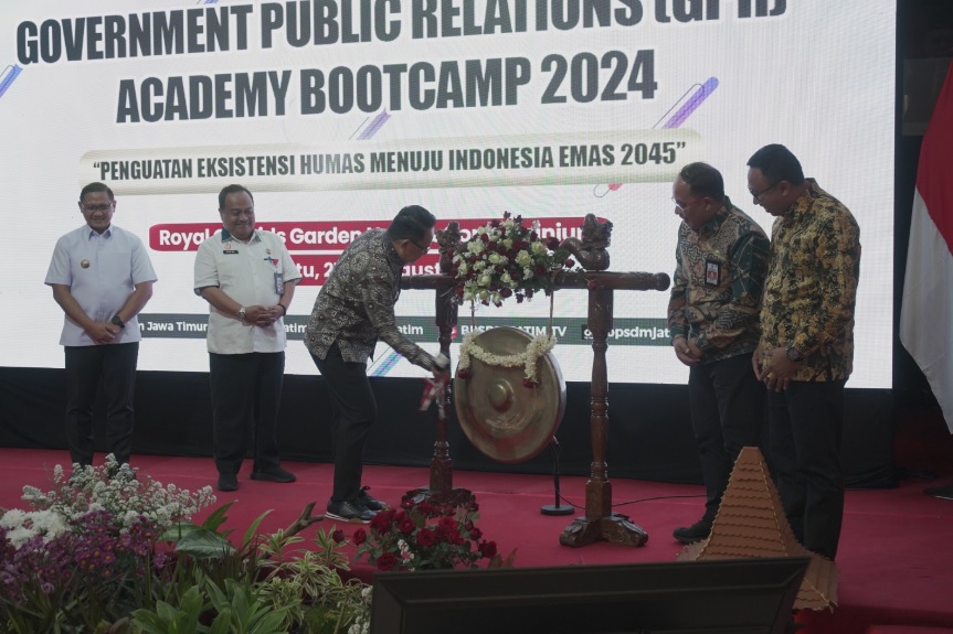 Pemerintah Kota Batu kembali menjadi pusat perhatian dengan digelarnya GPR Academy National Bootcamp 2024 yang berlangsung di Hotel Orchids, Kota Batu, pada tanggal (21/8).
