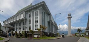 Universitas Islam Negeri Maulana Malik Ibrahim (UIN Maliki) Malang baru saja mencatatkan prestasi gemilang dengan meraih posisi ke-16 dalam daftar Universitas Islam Terbaik di Dunia versi UniRank 2024. Foto: Humas UIN