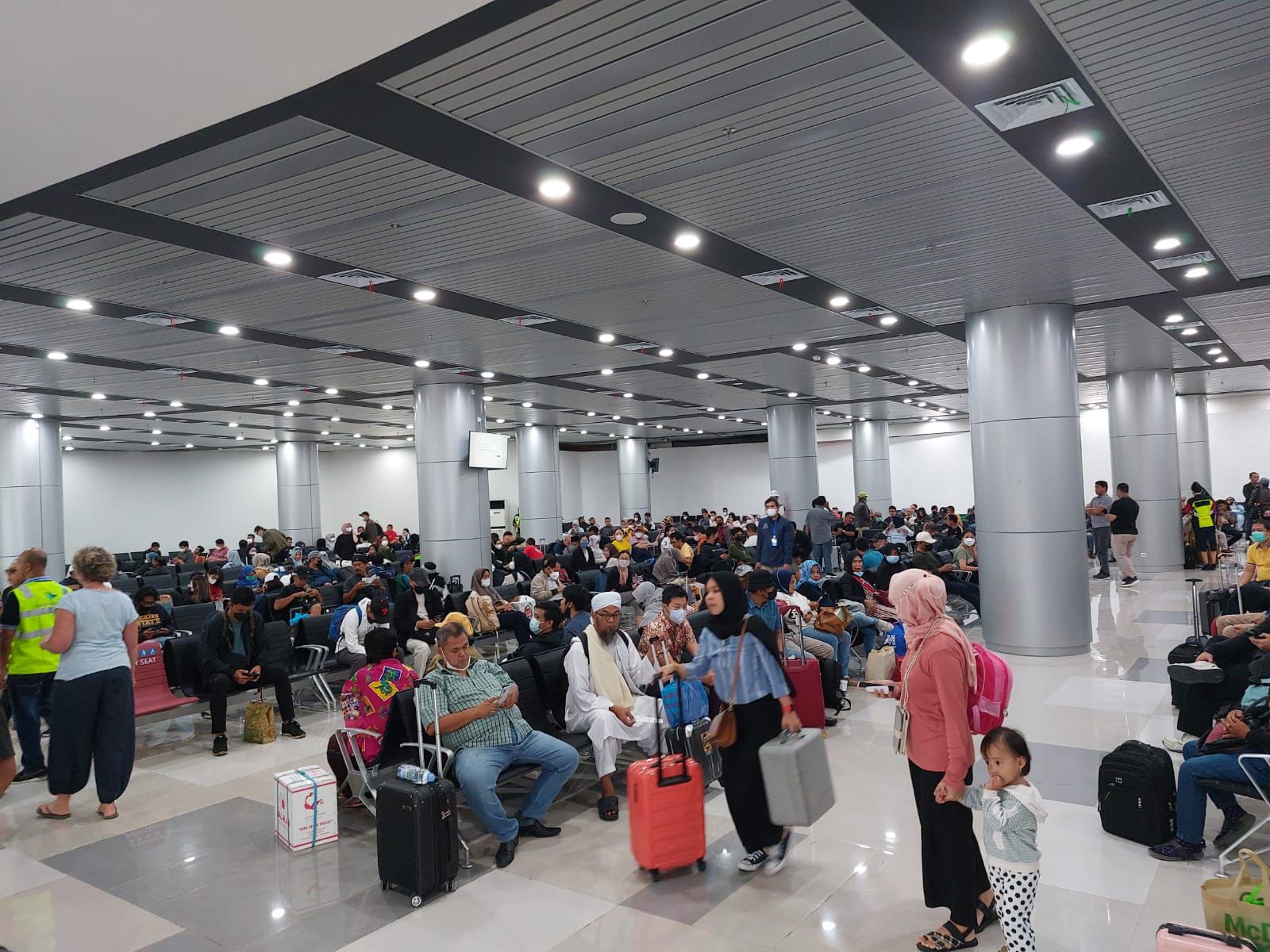 Penggunaan aplikasi SATUSEHAT kini menjadi syarat wajib bagi para pelancong internasional