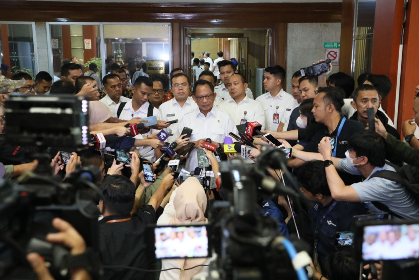 Dalam rapat kerja dengan Badan Legislasi (Baleg) DPR RI di Senayan, Jakarta pada Rabu (21/8), Menteri Dalam Negeri (Mendagri) Tito Karnavian mengajukan usulan penting