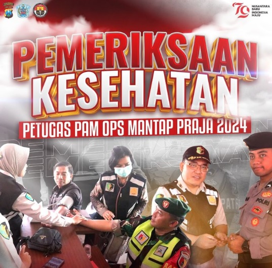 Personel Polresta Malang Kota yang terlibat dalam Operasi Mantap Praja Semeru 2024 menjalani pemeriksaan kesehatan di Kantor KPUD Kota Malang pada tanggal Rabu, (28/8).