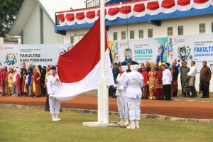 Universitas Negeri Malang (UM) dengan semangat dan antusiasme tinggi memperingati Hari Ulang Tahun ke-79 Republik Indonesia pada Sabtu (17/08)