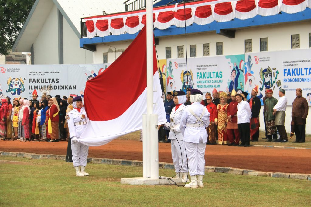 Universitas Negeri Malang (UM) dengan semangat dan antusiasme tinggi memperingati Hari Ulang Tahun ke-79 Republik Indonesia pada Sabtu (17/08)