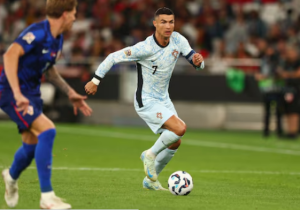 Cristiano Ronaldo gol 900