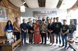 Pada Minggu (8/9), Bupati Malang Drs. H. M. Sanusi, M.M, membuka acara Diskusi Kretek bertema "Menggali Warisan Budaya dan Dampak Industrial Rokok Terhadap Sosial Ekonomi Masyarakat Malang".