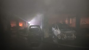 Belasan mobil terbakar