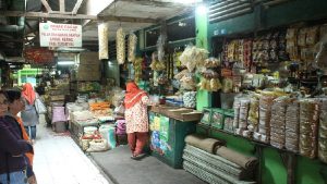 Harga bahan pokok di Kota Malang terpantau stabil, berdasarkan catatan Dinas Koperasi, Perindustrian, dan Perdagangan (Diskopindag) setempat