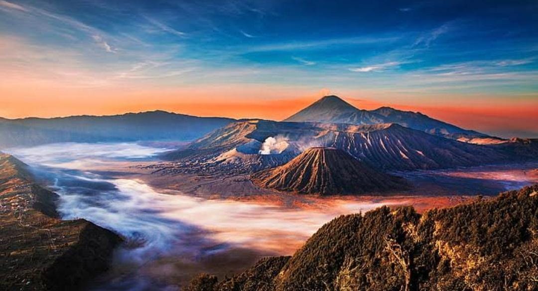 Sesuai dengan peraturan pemerintah terbaru, Balai Besar Taman Nasional Bromo Tengger Semeru (BB TNBTS) akan menaikkan harga tiket masuk ke kawasan wisata Gunung Bromo