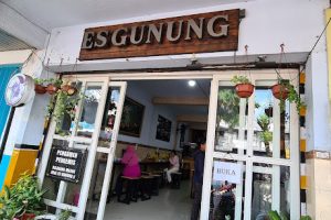 Kepanjen, ibu kota Kabupaten Malang, semakin dikenal sebagai destinasi wisata kuliner yang memikat.