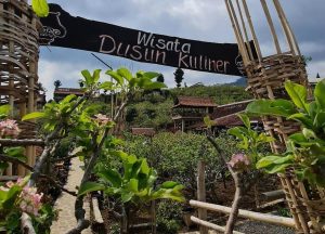 Wisata Dusun Kuliner di Batu, Jawa Timur, menawarkan pengalaman unik yang menggabungkan kuliner lezat dan pemandangan alam indah. Tempat ini adalah surga bagi pencinta kuliner dan alam.