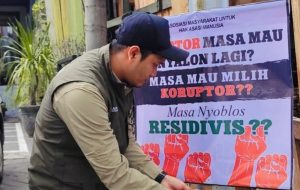 Baliho Kampanye Negatif Malang