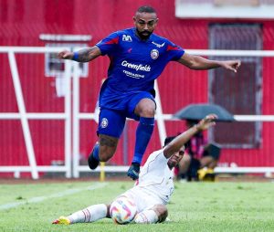 Arema Malang Persis Solo