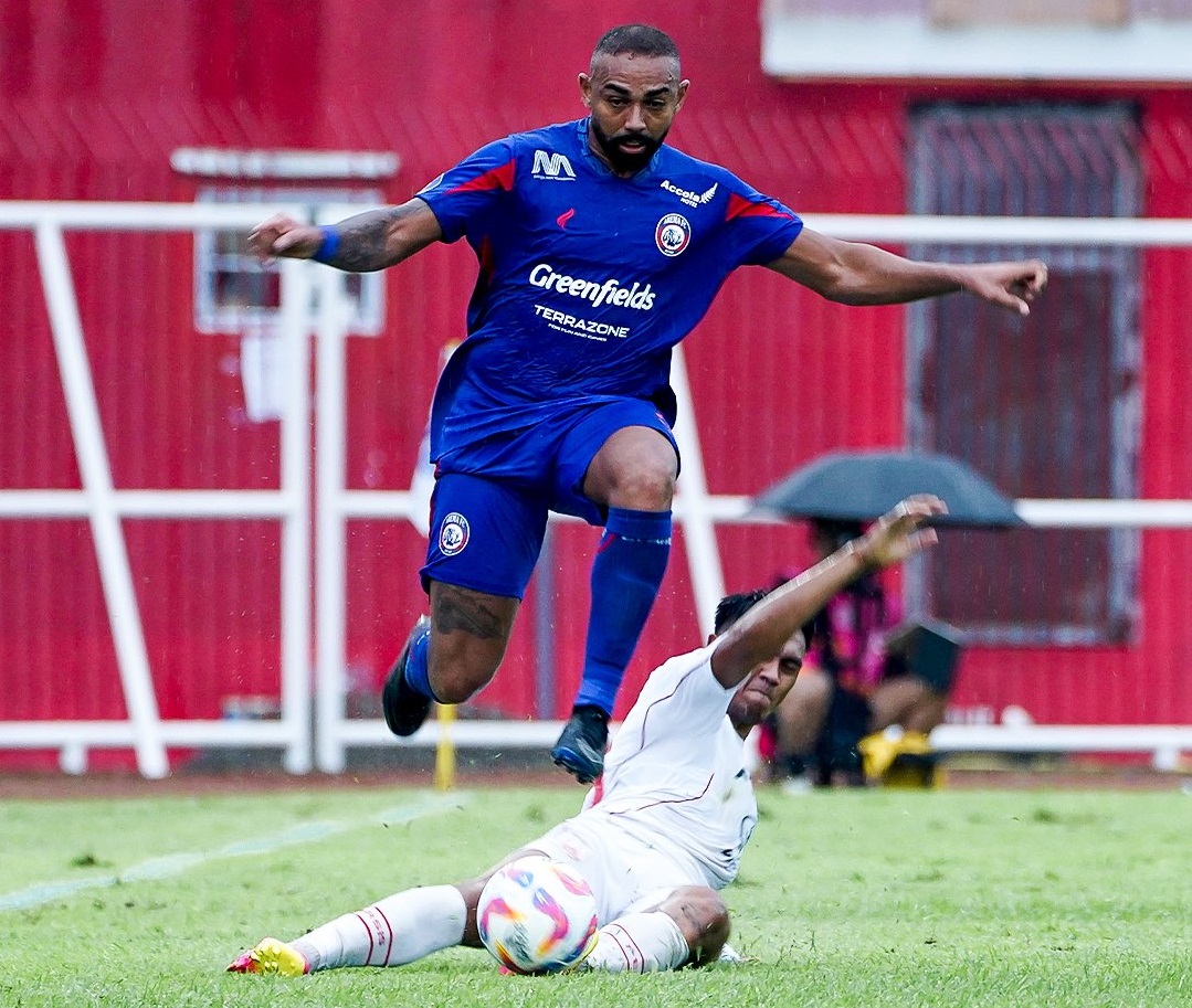 Arema Malang Persis Solo