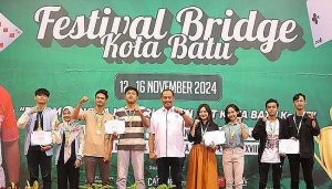 Turnamen Bridge Malang
